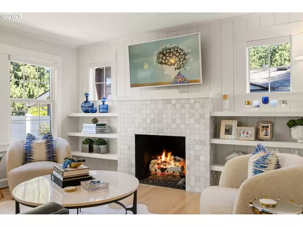 364 NORTHSHORE RD, Lake Oswego, OR 97034