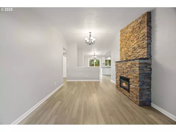 2650 SUNSET AVE, West Linn, OR 97068