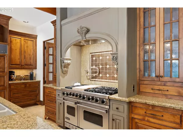 5564 SW PROSPERITY PARK RD, Tualatin, OR 97062