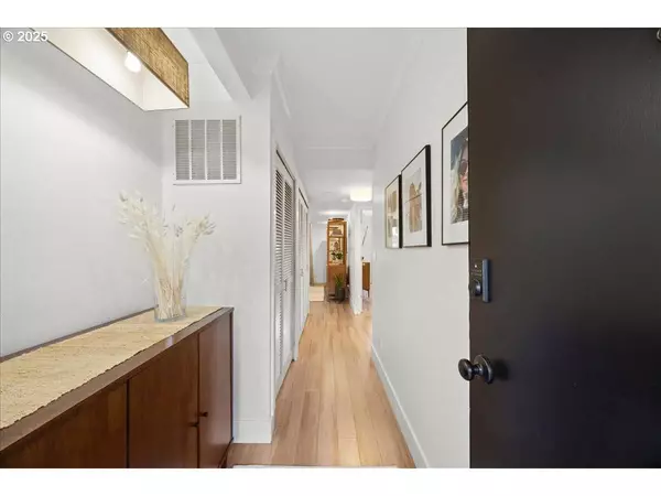 668 MCVEY AVE #36, Lake Oswego, OR 97034