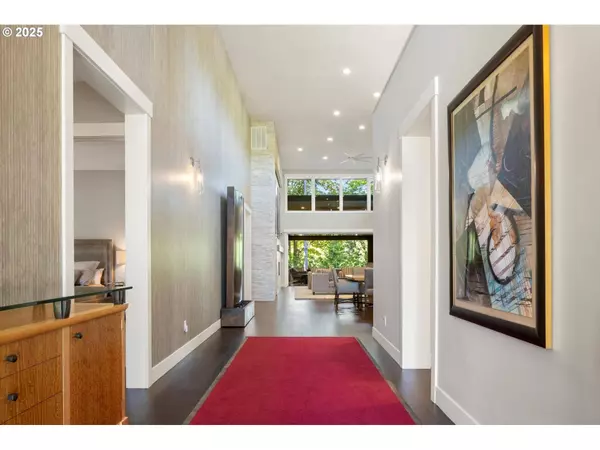 13197 THOMA RD, Lake Oswego, OR 97034