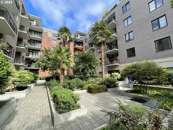 1030 NW JOHNSON ST #424, Portland, OR 97209