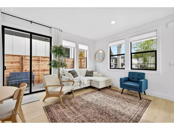 311 E AVE #C7, Lake Oswego, OR 97034