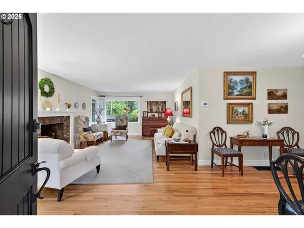 675 10TH ST, Lake Oswego, OR 97034