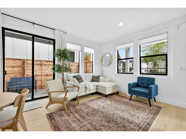 312 G AVE #C6, Lake Oswego, OR 97034