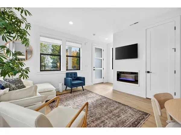 312 G AVE #C6, Lake Oswego, OR 97034