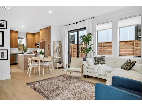 312 G AVE #C6, Lake Oswego, OR 97034