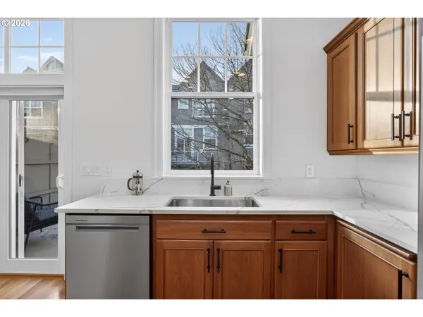 314 2ND ST, Lake Oswego, OR 97034