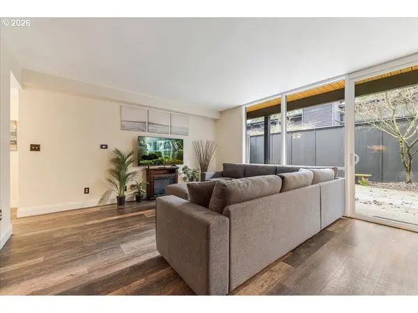 668 MCVEY AVE #12, Lake Oswego, OR 97034