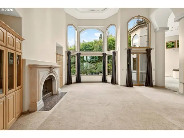 2480 MARYLSHIRE LN, Lake Oswego, OR 97034