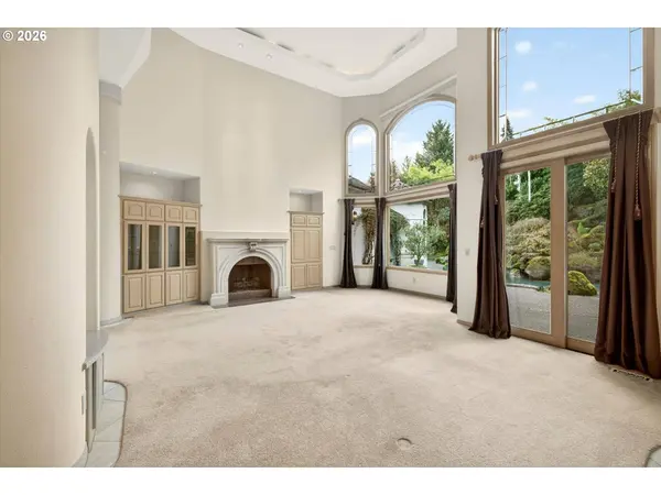 2480 MARYLSHIRE LN, Lake Oswego, OR 97034