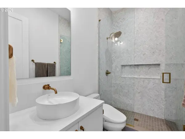 825 ELLIS AVE, Lake Oswego, OR 97034