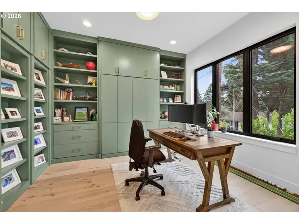 825 ELLIS AVE, Lake Oswego, OR 97034