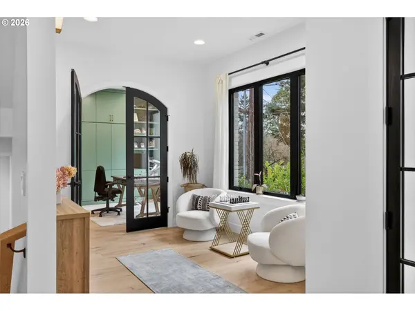 825 ELLIS AVE, Lake Oswego, OR 97034