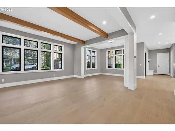 891 8TH ST, Lake Oswego, OR 97034