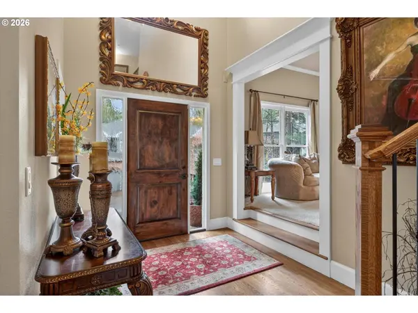 15200 LILY BAY CT, Lake Oswego, OR 97034