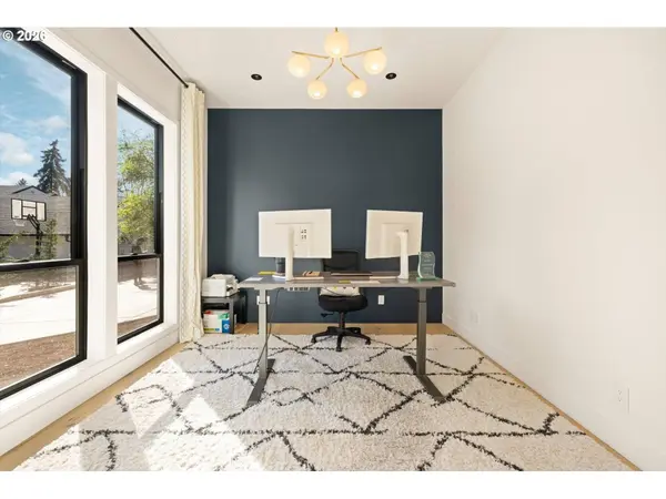 19151 MARLIN CT, Lake Oswego, OR 97035