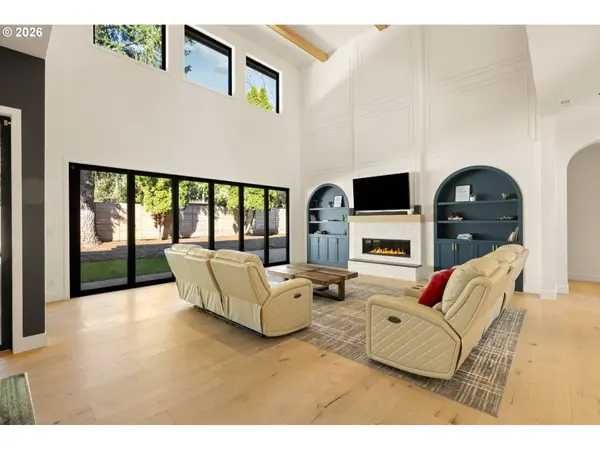 19151 MARLIN CT, Lake Oswego, OR 97035