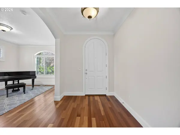 12615 SW 21ST CT, Lake Oswego, OR 97035