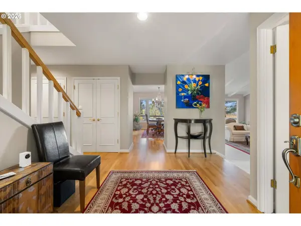 701 TERRACE DR, Lake Oswego, OR 97034