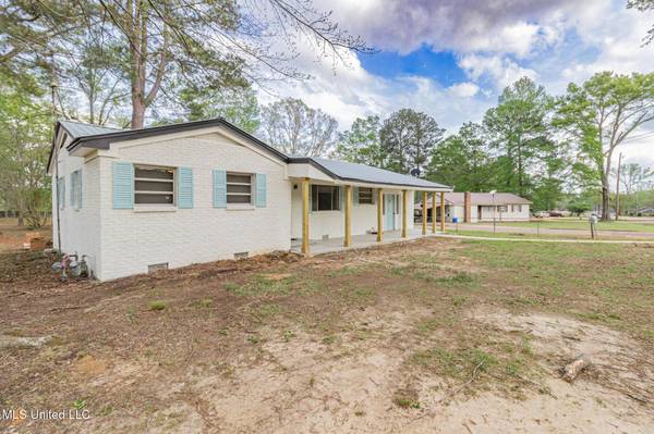 1603 NE 1st Avenue, Magee, MS 39111
