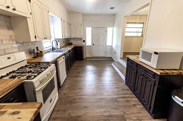 1603 NE 1st Avenue, Magee, MS 39111