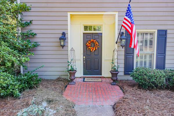 15 Peachtree Lane, Madison, MS 39110