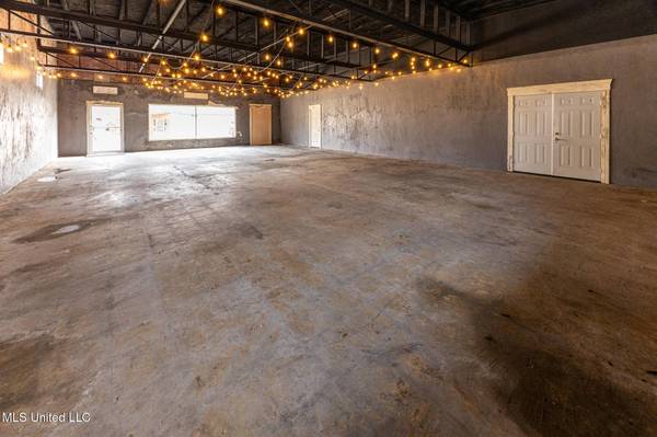 8484 Highway 483, Lena, MS 39094