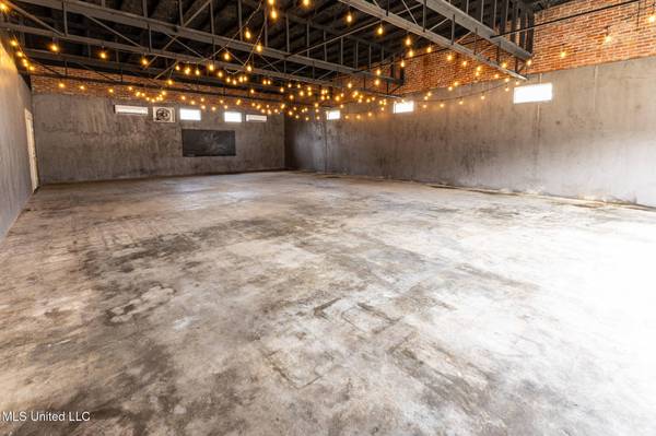 8484 Highway 483, Lena, MS 39094