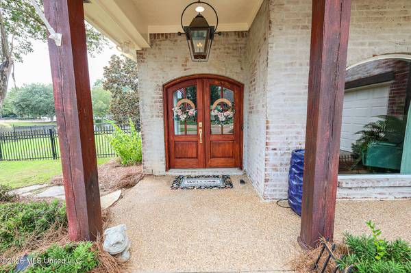 282 Lighthouse Lane, Brandon, MS 39047
