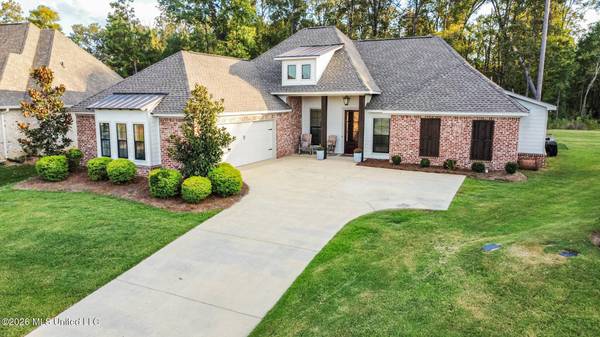 252 Reservoir Way