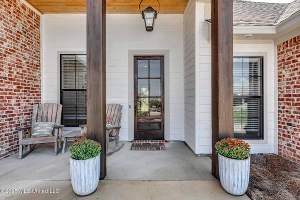 252 Reservoir Way, Brandon, MS 39047