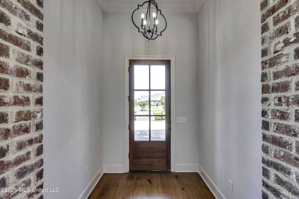 252 Reservoir Way, Brandon, MS 39047