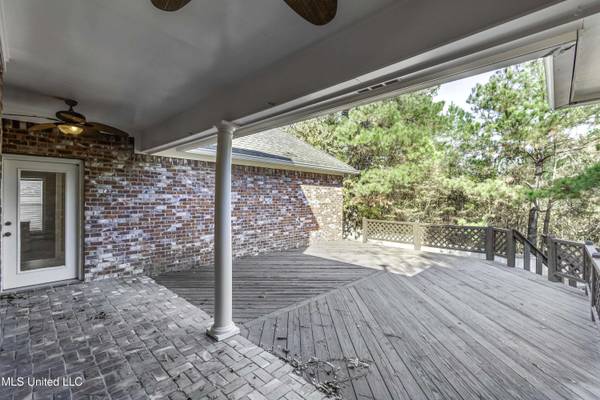 307 Meadowview Lane, Brandon, MS 39047