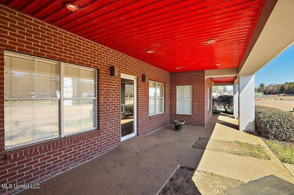 2873 Us 49, Florence, MS 39073