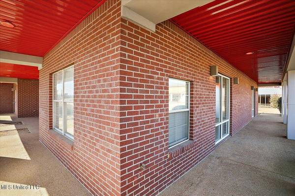 2873 Us 49, Florence, MS 39073