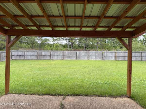 517 Roxbury Place, Florence, MS 39073