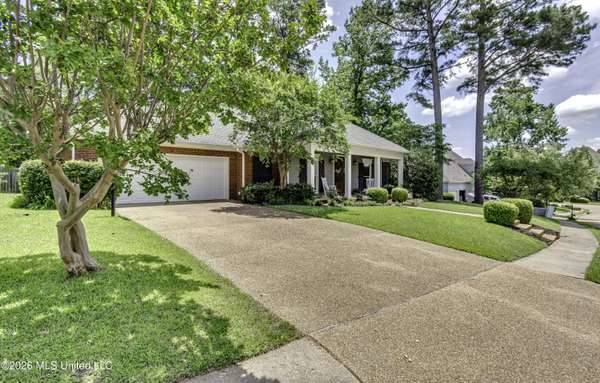 1020 Northshore Village Drive, Brandon, MS 39047