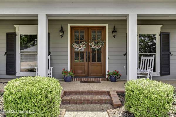 1020 Northshore Village Drive, Brandon, MS 39047