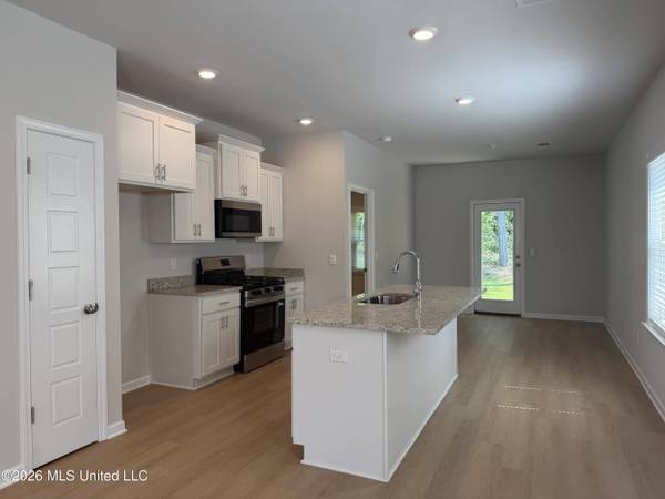 410 Hidden Reed Court, Pearl, MS 39208