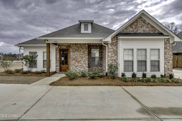 1841 Freedom Ring Drive, Brandon, MS 39047