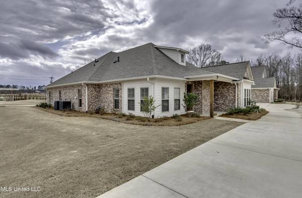 1841 Freedom Ring Drive, Brandon, MS 39047