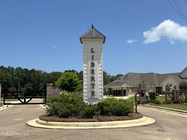 1841 Freedom Ring Drive, Brandon, MS 39047