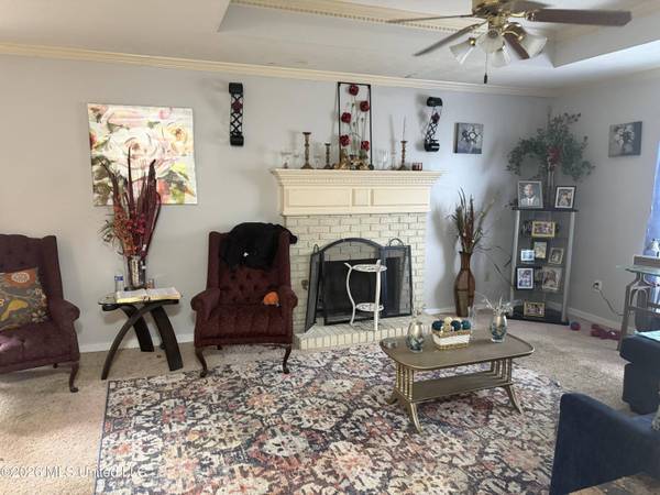 2361 River Oaks Boulevard, Jackson, MS 39211