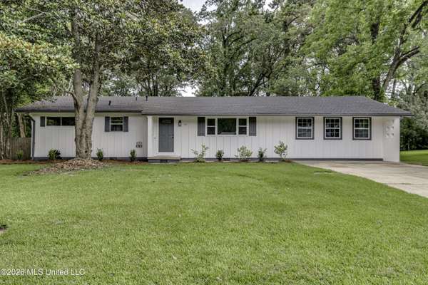 117 Hillcrest Drive, Clinton, MS 39056