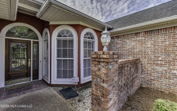 381 Bradford Drive, Brandon, MS 39047