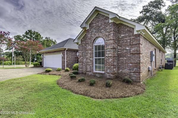 381 Bradford Drive, Brandon, MS 39047