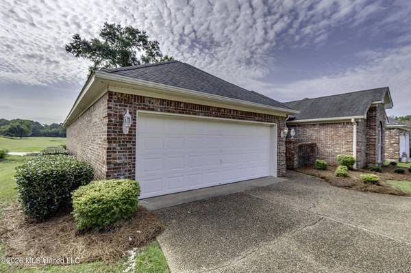 381 Bradford Drive, Brandon, MS 39047