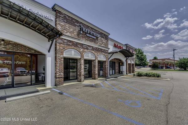 1127 Old Fannin Road, Brandon, MS 39047