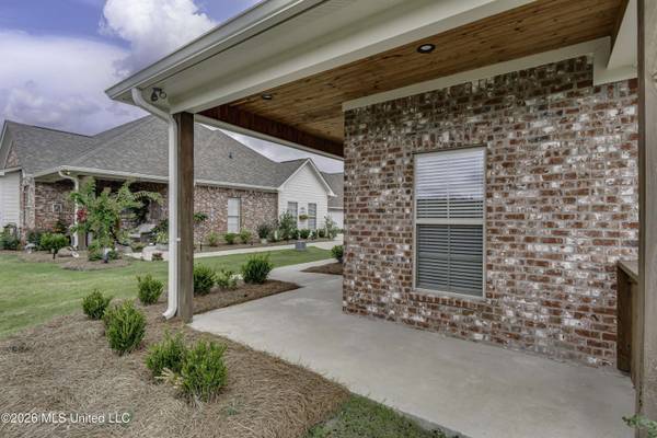 220 Freedom Ring Drive, Brandon, MS 39047